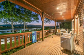 Knysna Lagoon - On the Water's Edge